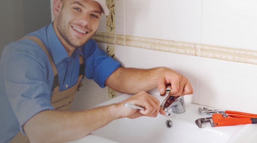 Professional clogged drains services in Worthington, IA